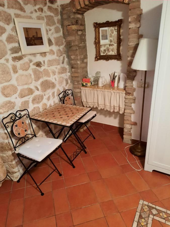 Room Ivana Rab Town Esterno foto
